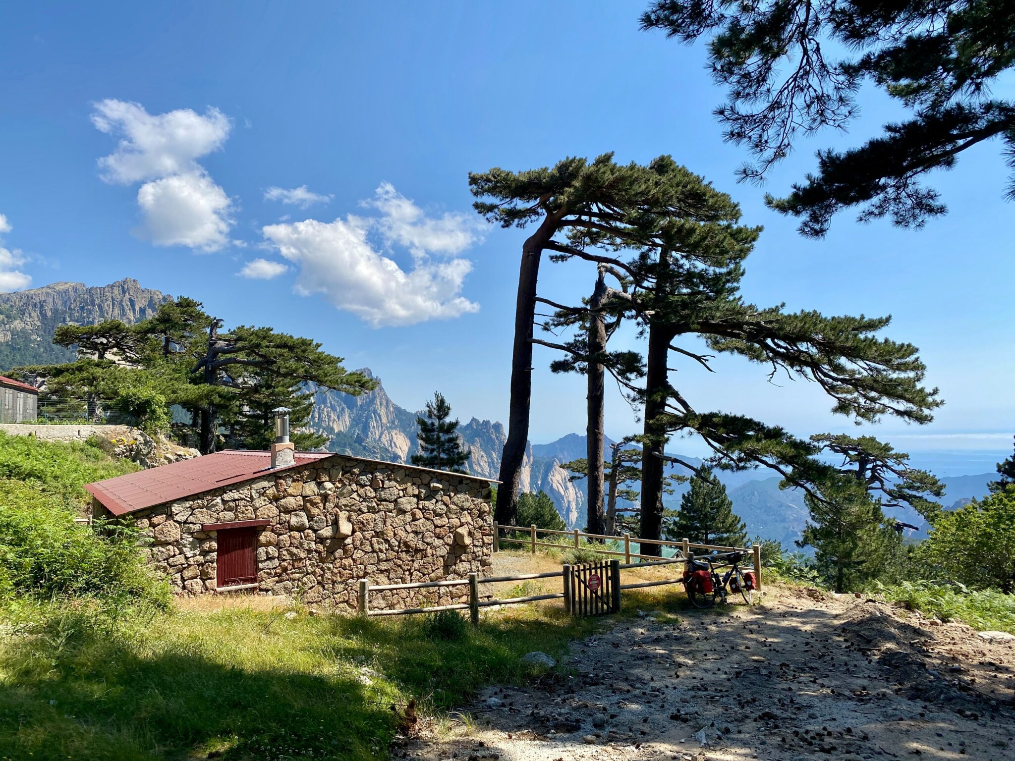 tour aiguilles bavella